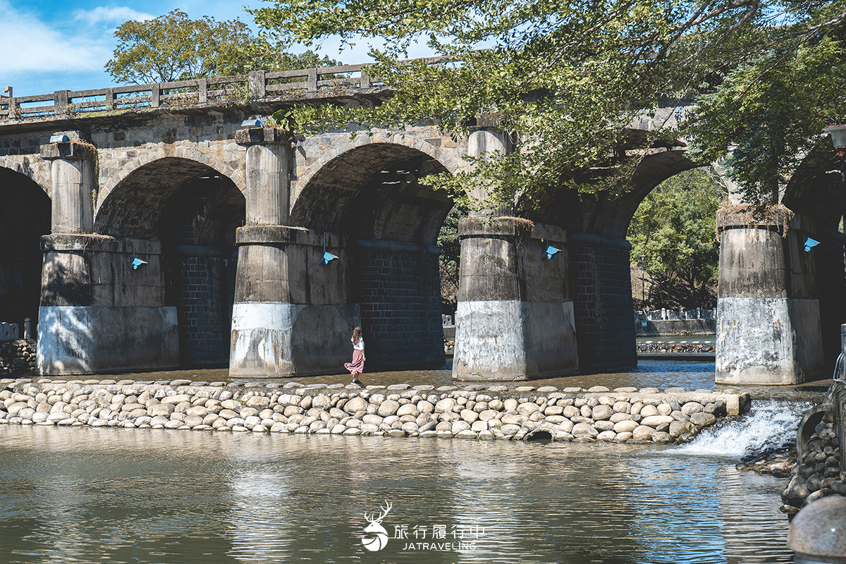 【新竹景點推薦】東安古橋，宛如置身日本街景，攜手走過五孔拱形石橋 - 十月 - 旅行履行中