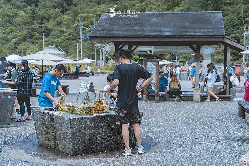 宜蘭大同景點｜清水地熱公園：一邊泡腳一邊品嚐溫泉蛋，最chill的溫泉公園！ - 宜蘭, 宜蘭景點, 網美景點, 約會景點, 大同, 親子景點, 戶外景點, 免費景點, 大同景點 - 旅行履行中