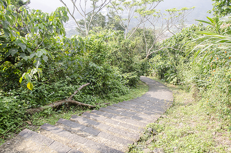 蘇澳景點｜七星嶺步道：蘇澳最親民登山步道，輕鬆眺望蘇澳市景、南方澳漁港 - 宜蘭, 宜蘭景點, 蘇澳, 戶外景點, 蘇澳景點 - 旅行履行中