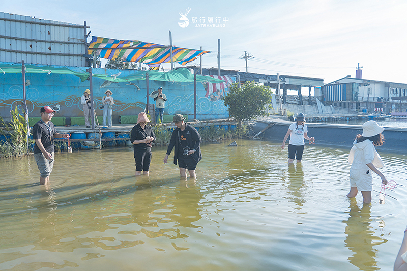 雲嘉這樣玩【嘉義海線一日遊】體驗一日漁農生活，挖蛤蜊、撈海藻、釣大蝦，品嚐產地到餐桌的「海味燒烤BBQ」！ - 嘉義, 嘉義景點, 嘉義一日遊, 布袋景點, 東石, 東石景點, 布袋 - 旅行履行中